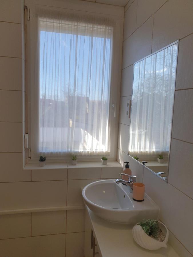 Bella Apartman Segedyn Zewnętrze zdjęcie