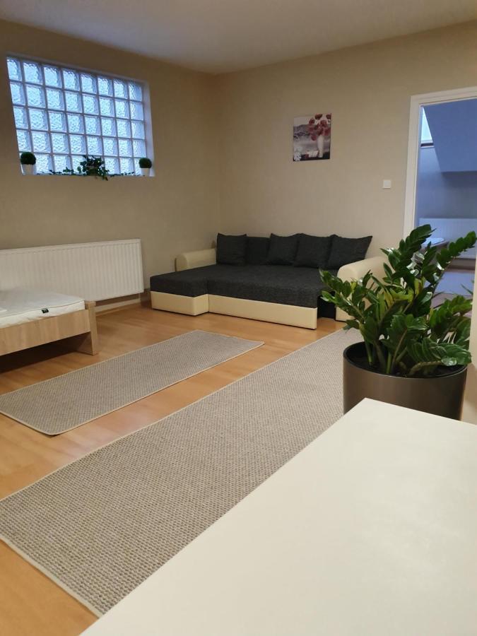 Bella Apartman Segedyn Zewnętrze zdjęcie