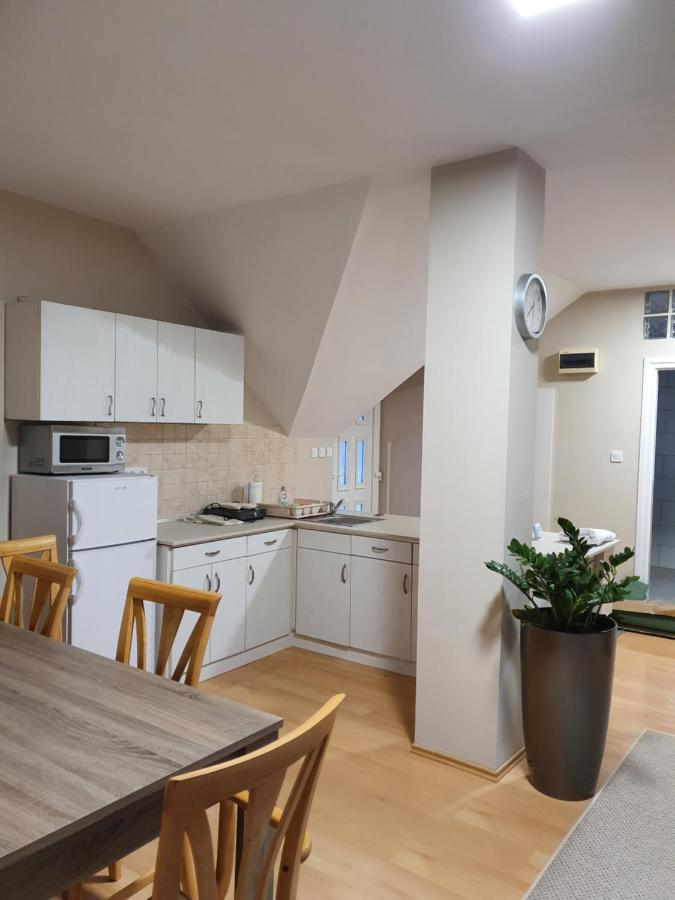 Bella Apartman Segedyn Zewnętrze zdjęcie